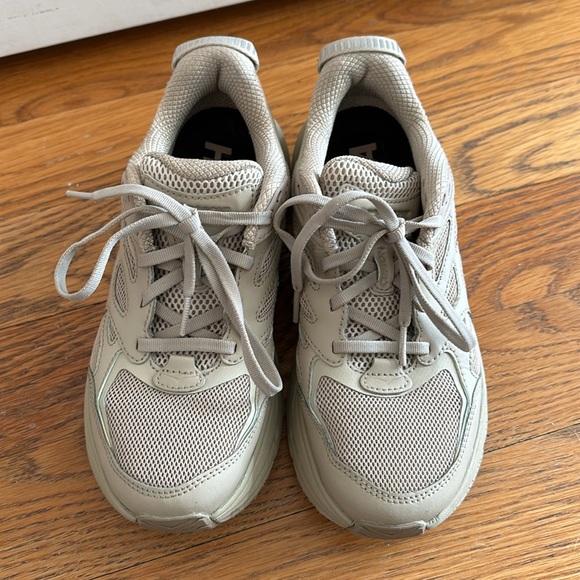 HOKA ONE ONE TAUPE COLOR - Picture 2 of 5